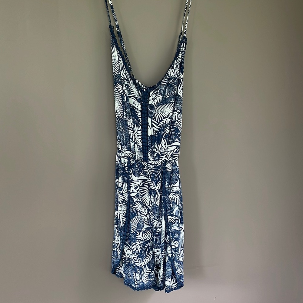 Stretchy short romper